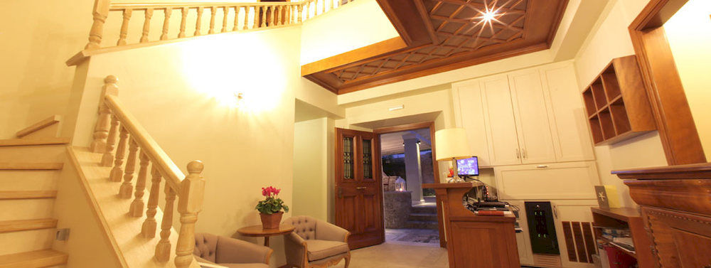 Mare Monte Luxury Suites Spetses Town Extérieur photo