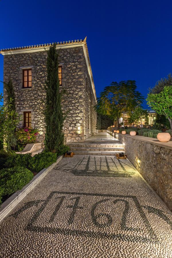 Mare Monte Luxury Suites Spetses Town Extérieur photo