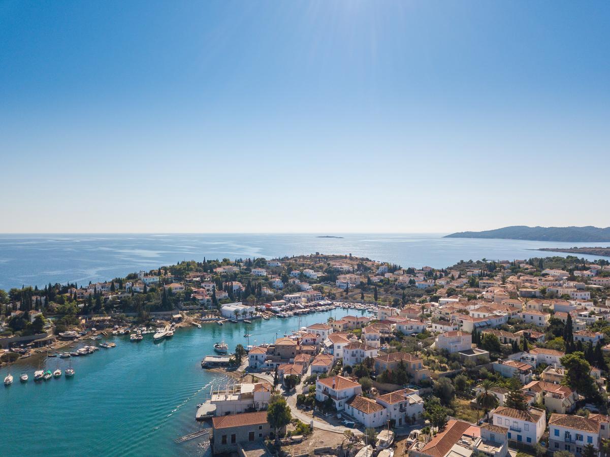 Mare Monte Luxury Suites Spetses Town Extérieur photo