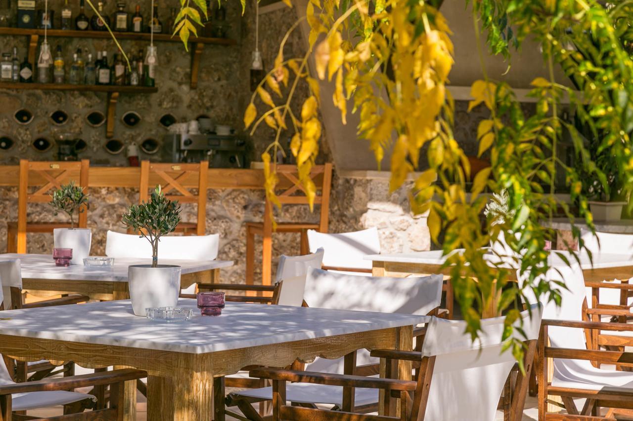 Mare Monte Luxury Suites Spetses Town Extérieur photo