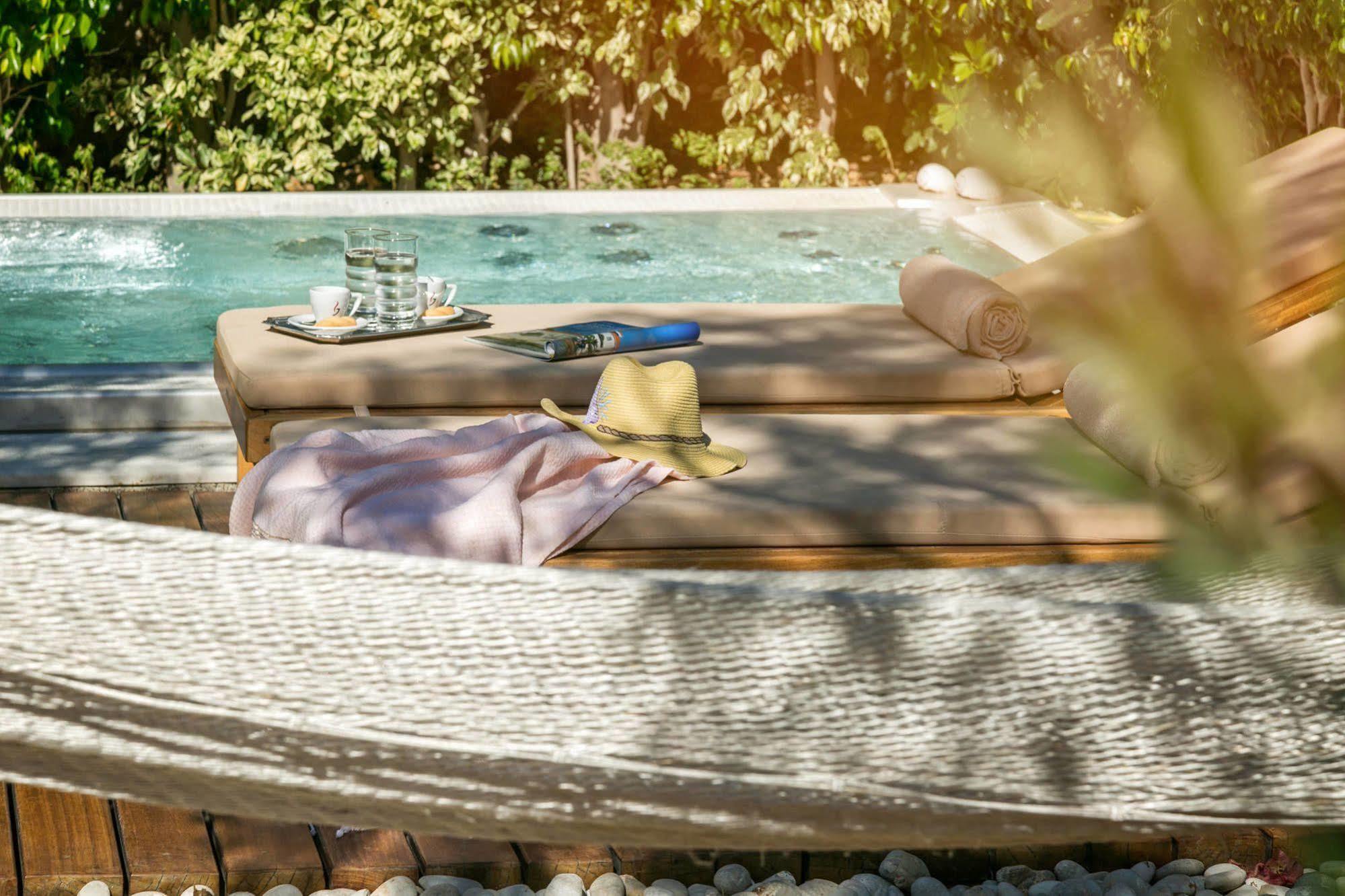 Mare Monte Luxury Suites Spetses Town Extérieur photo